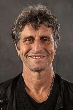 Diego Peretti headshot