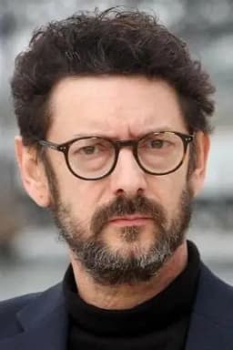 Manolo Solo headshot
