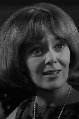 Christine White headshot