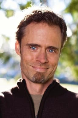 Todd Caldecott headshot