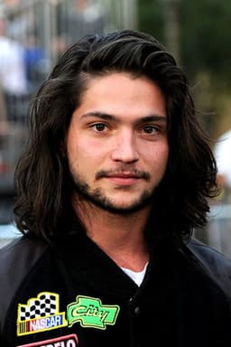Thomas McDonell headshot