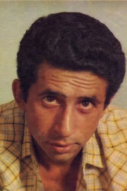 Naseeruddin Shah headshot