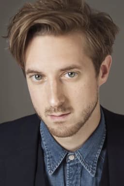 Arthur Darvill headshot