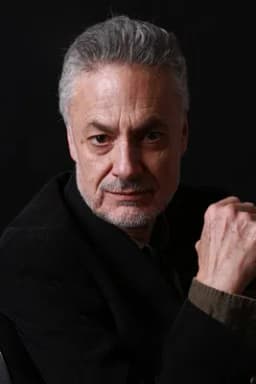 Arturo Ríos headshot