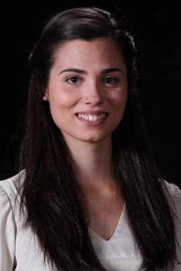 Loreto Mauleón headshot