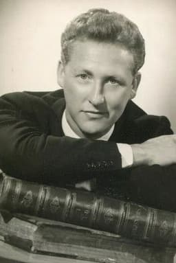 Vincent Ball headshot