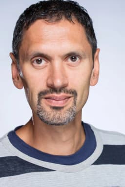 Paul Bazely headshot