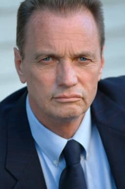 Gregory Scott Cummins headshot
