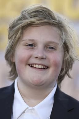 Simms May headshot