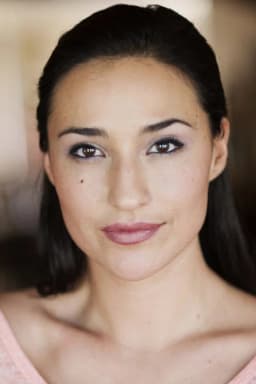 Monique Candelaria headshot
