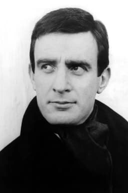 Tom Adams headshot