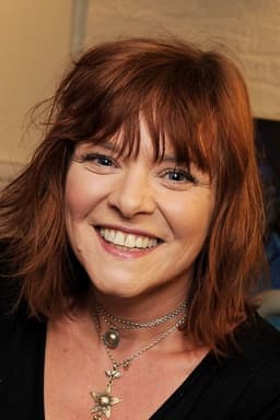 Finty Williams headshot