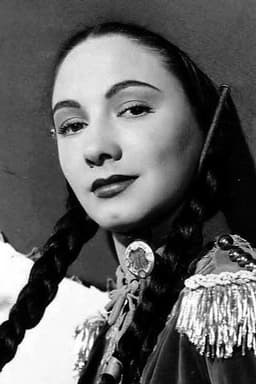 Carmen Molina headshot