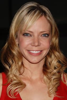 Riki Lindhome headshot