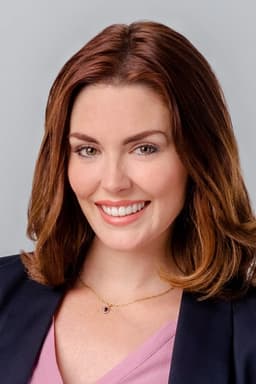 Taylor Cole headshot