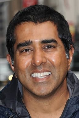 Jay Chandrasekhar headshot