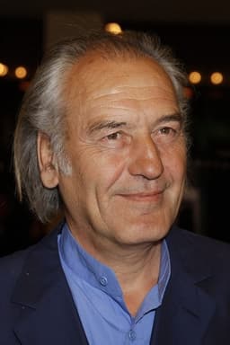 Patrick Bauchau headshot