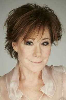 Zoë Wanamaker headshot