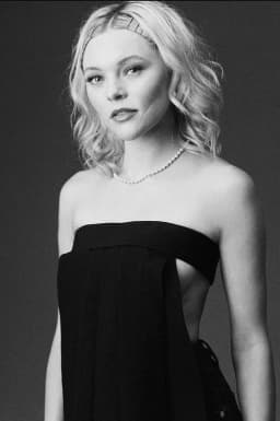 Taylor Hickson headshot