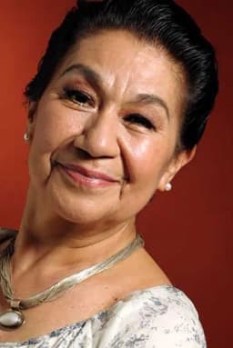 Angelina Peláez headshot