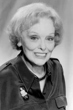 Jean Alexander headshot
