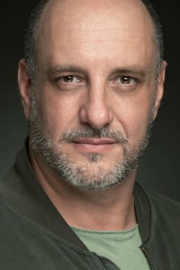 César Díaz Capilla headshot