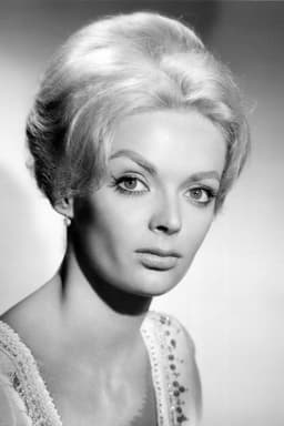 Barbara Steele headshot