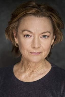 Elizabeth Hawthorne headshot