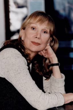 Patricia Collins headshot