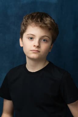 Cameron Bell headshot