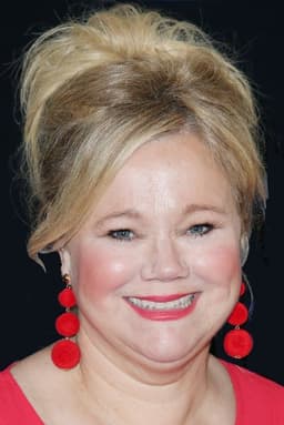 Caroline Rhea headshot