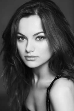 Christina Ochoa headshot