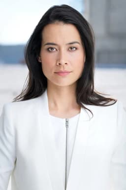 Shi Ne Nielson headshot
