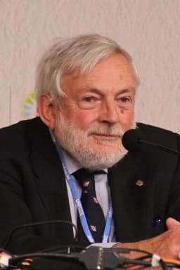 Peter Wadhams headshot