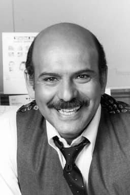 René Enríquez headshot