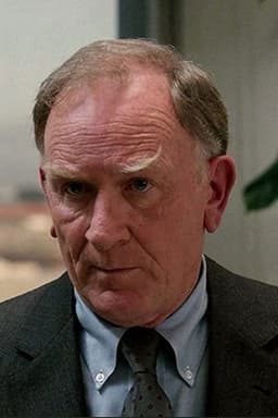 Michael Currie headshot
