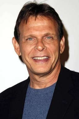 Marc Singer headshot