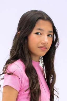 Elena Romero headshot