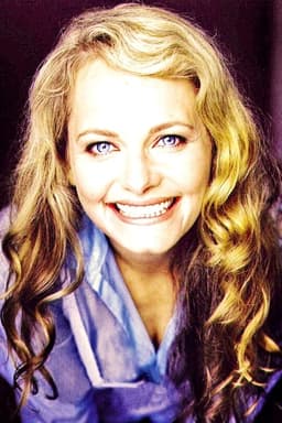 Megan Leitch headshot