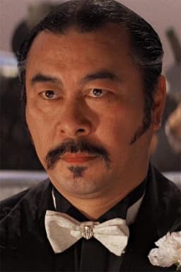 Roy Chiao headshot