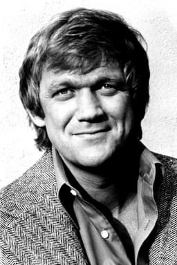 Bo Svenson headshot