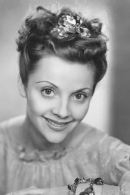 Rène Ray headshot