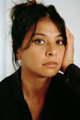 Isabelle Deluce headshot