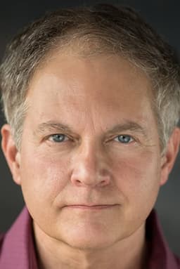 Lee Spencer headshot