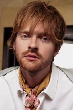 FINNEAS headshot