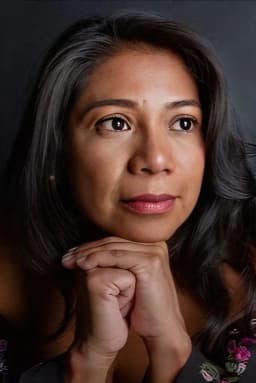 Yadira Pérez headshot