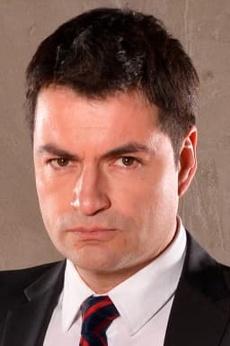 Víctor Montero headshot