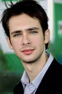 Scott Mechlowicz headshot