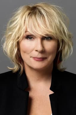 Jennifer Saunders headshot