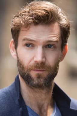 Simon Harrison headshot